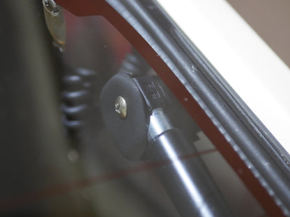 Suzuki SC100 Gasveer Achterklep